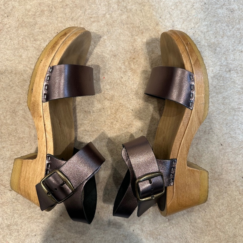 No. 6 Clog Sandals size 39 - metallic gray